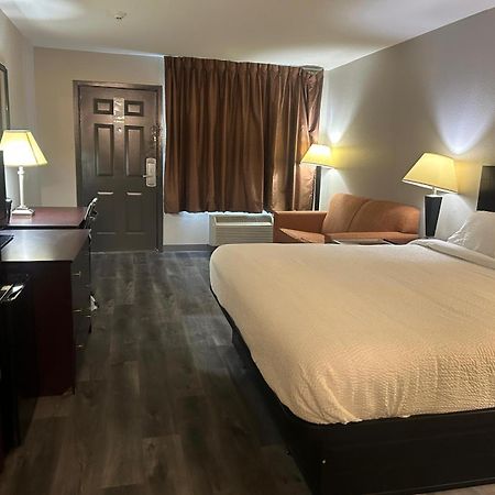Travelodge By Wyndham Натчиточес Экстерьер фото