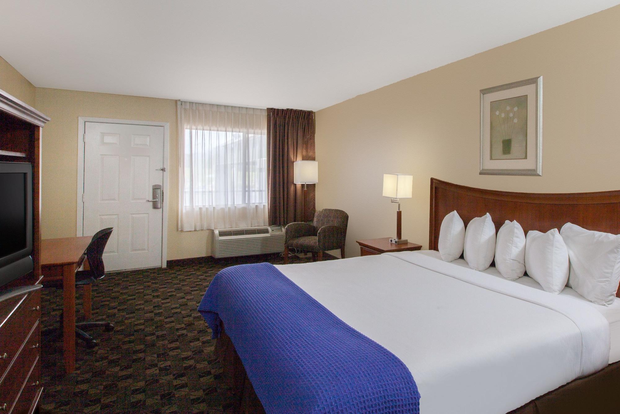 Travelodge By Wyndham Натчиточес Экстерьер фото