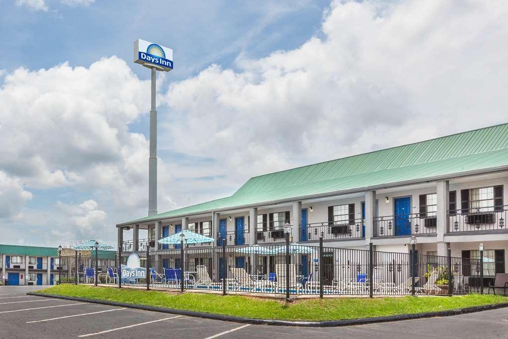 Travelodge By Wyndham Натчиточес Экстерьер фото